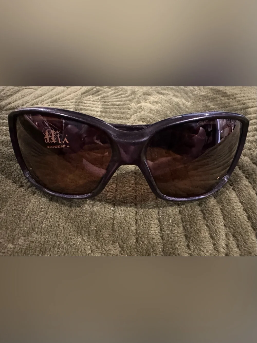 Nike Sport Nix Sunglasses EVO352 027 Onyx/Grey Wrap Around Frame w/ Brown Lenses